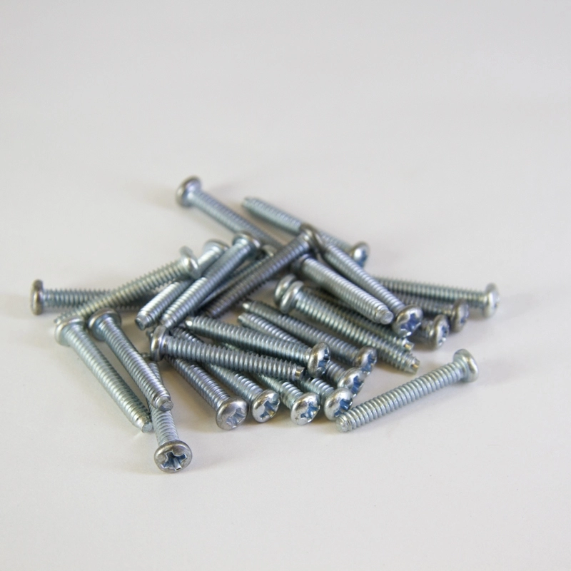 Tornillo pavonado