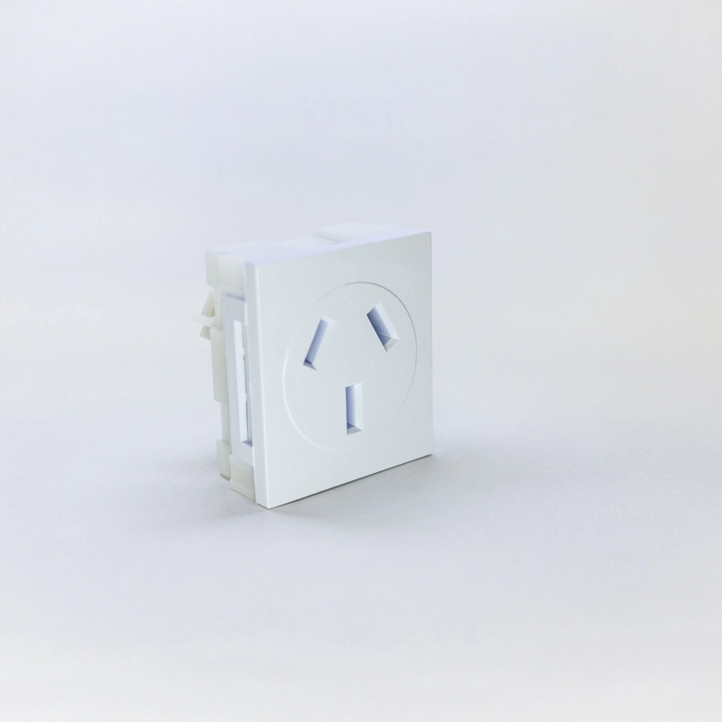 Modulo LIFE toma con tierra 20A blanco puro