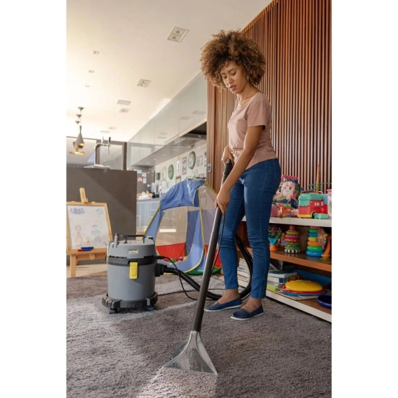 Limpia Tapizado K'A'RCHER Puzzi 4/15 Classic